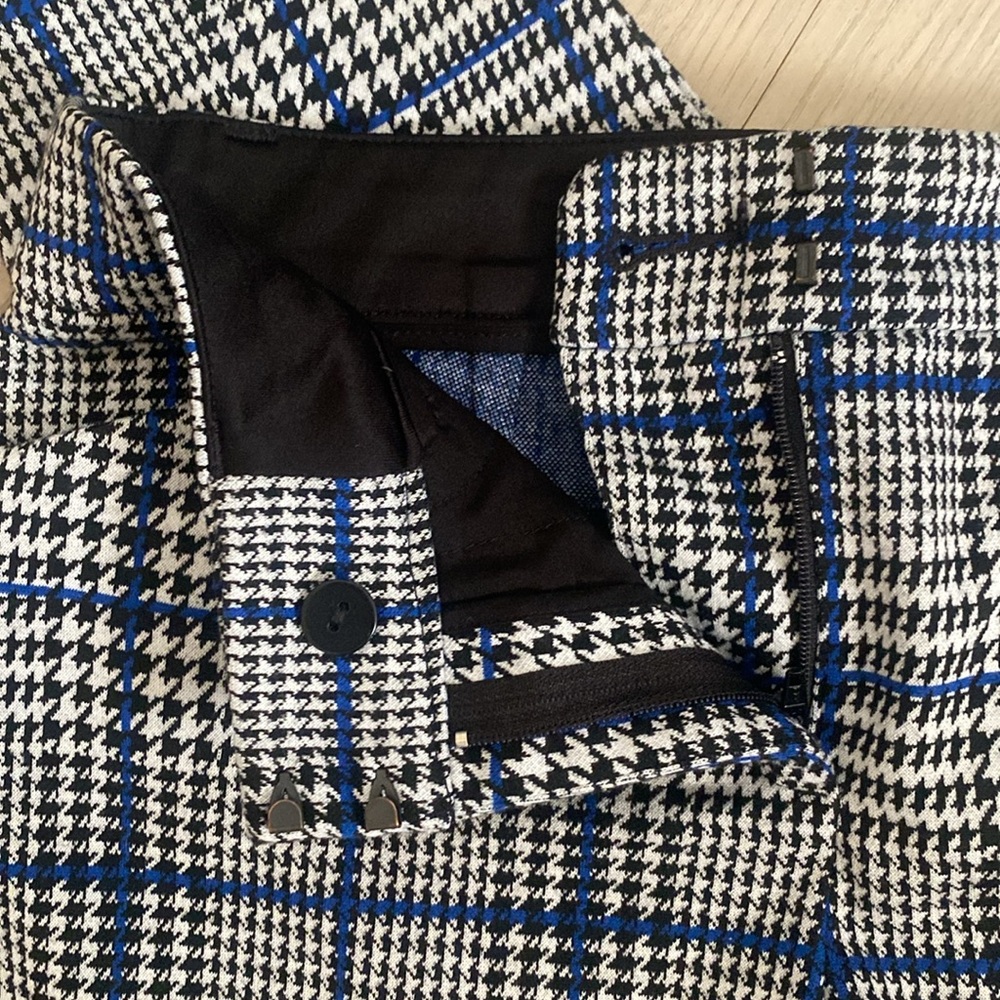 Houndstooth Mid Rise Pants - Picture 2 of 4